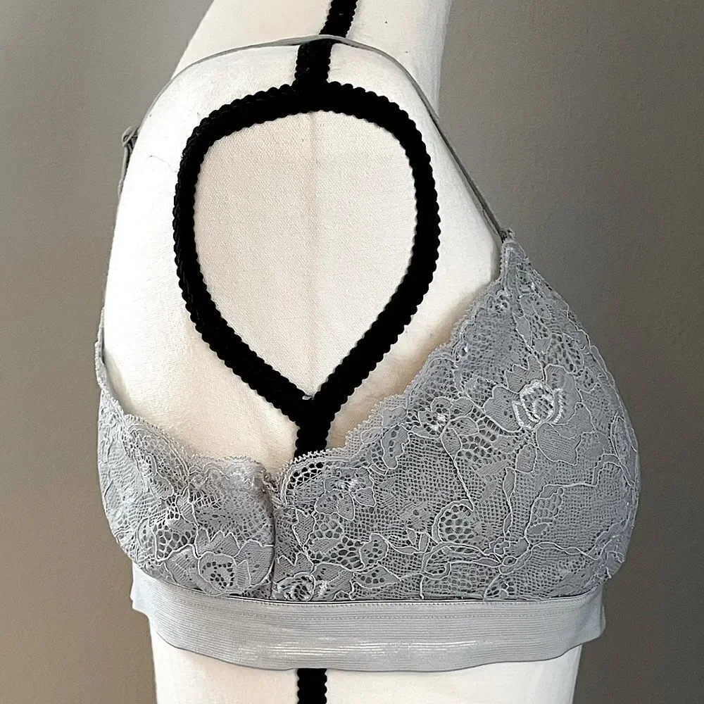 NWOT! Express, Medium Gray, Padded, Adjustable, Racerback, Lace Bralette. Large.